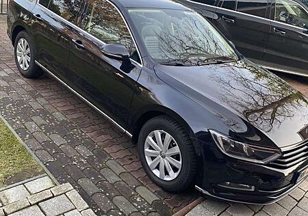 VW Passat Volkswagen 1.6 TDI (BlueMotion Technology) DSG Highline