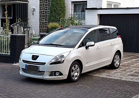 Peugeot 5008 e-HDI 115 ETG6 Stop&Start Business-Line
