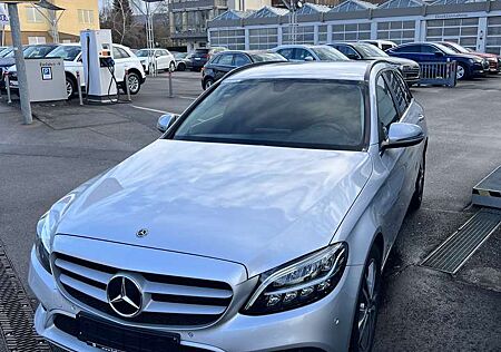 Mercedes-Benz C 220 d 4Matic T 9G-TRONIC