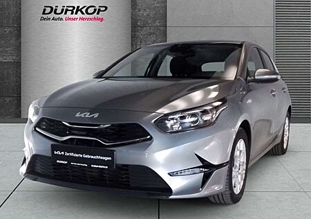 Kia Cee'd Ceed / 1.5 T-GDI Vision Navi Sitzheizung Rückfahrkamera D