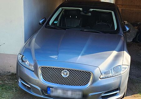 Jaguar XJ 3.0 V6 Diesel S Premium Luxury - viele neue Teile