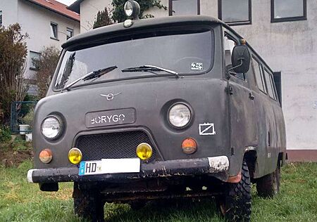 UAZ Buchanka Aufklärer ex polnische Armee