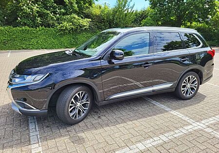 Mitsubishi Outlander Diesel 2.2 DI-D 4WD Aut. SUV-Star+