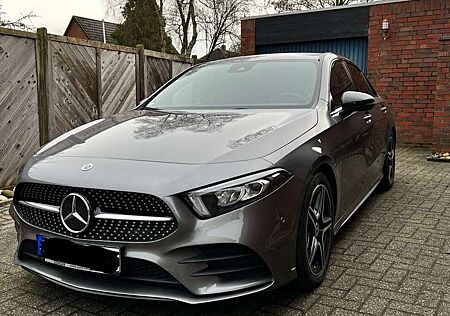 Mercedes-Benz A 200 7G-DCT AMG Line