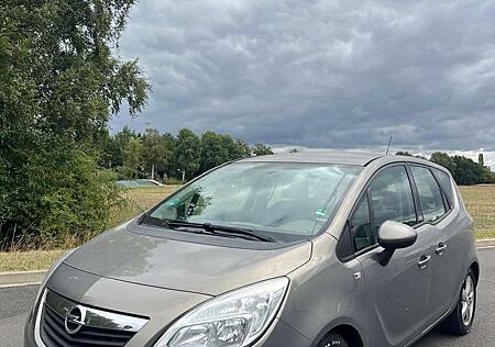 Opel Meriva 1.7 CDTI Automatik Edition