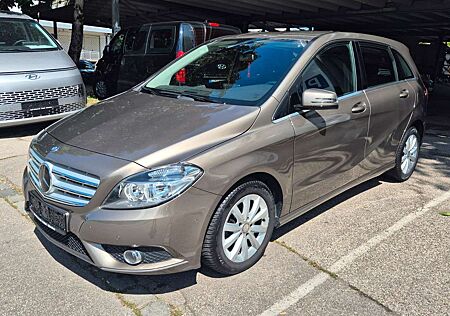Mercedes-Benz B 180 B -Klasse *SzHeizung*PDC*Tempomat*