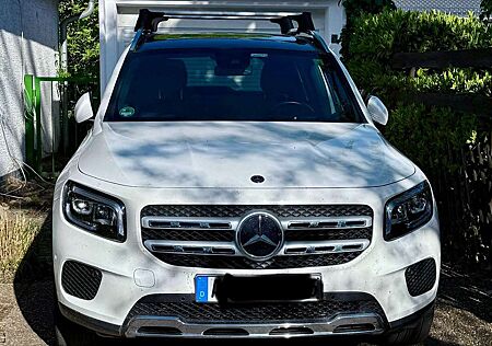 Mercedes-Benz GLB 200 GLB 200Panorama-Dach mit Original Mercedes Dachbox