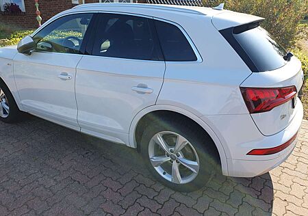 Audi Q5 +40+TDI+quattro+S+tronic+sport