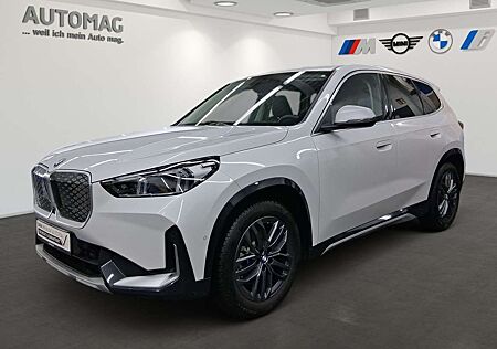 BMW iX 1 xDrive30 X-Line*Driving Assist Prof.*HeadUp*Live