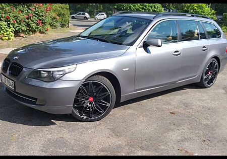 BMW 525i 525 Touring Aut.