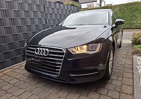 Audi A3 1.2 TFSI Sportback Attraction