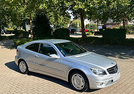 Mercedes-Benz CLC 180 Automatik TÜV NEU SCHECKHEFT TEMPOMAT