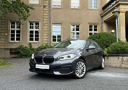 BMW 118 i Advant. Sportsitze Head-Up LED Komfortzug.