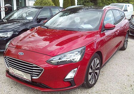 Ford Focus Turnier Cool & Connect PANORAMA,AHK,PDC,AL