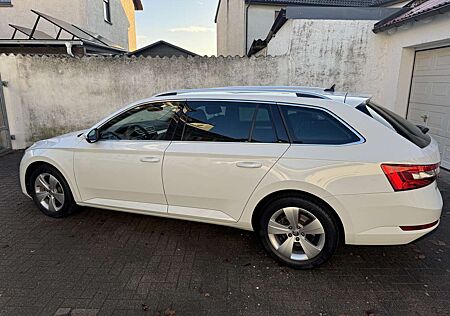 Skoda Superb Combi 1.5 TSI DSG Ambition