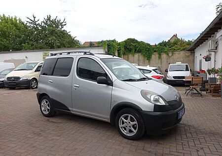Toyota Yaris 1.3 Linea Luna, EU3, LM-Räder-4 Season !