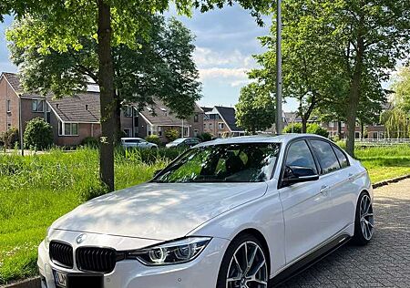 BMW 330i 330 Aut. Sport Line