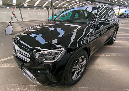 Mercedes-Benz GLC 220 d Kamera*Leder*LED*DAB*Panorama*Distroni