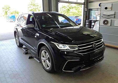 VW Tiguan Allspace Volkswagen 2.0 TDI R-Line+NAVI+MATRIX+PARKLENK+ACC