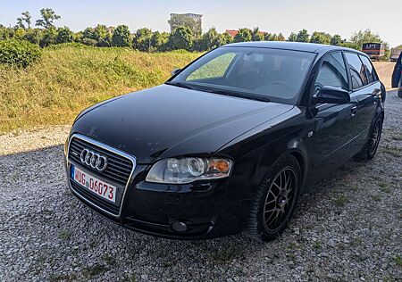 Audi A4 3.0 TDI quattro (150kW) AHK Xenon Allwetter Reifen