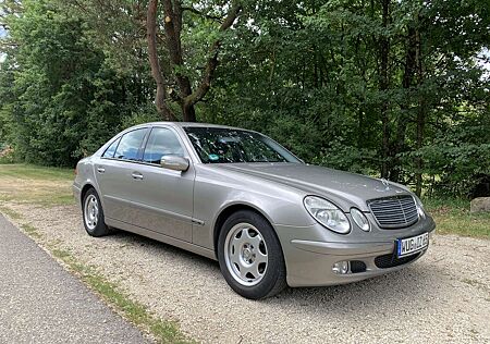 Mercedes-Benz E 200 CDI Classic