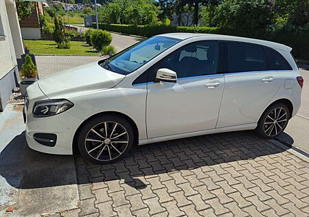 Mercedes-Benz B 220 4Matic 7G-DCT Urban