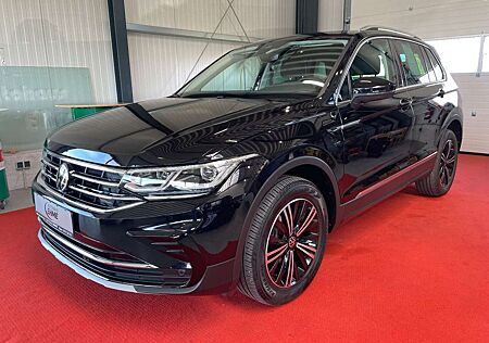 VW Tiguan Volkswagen Elegance 2.0 TDI DSG 4M AHK*PANO*IQ LIGHT