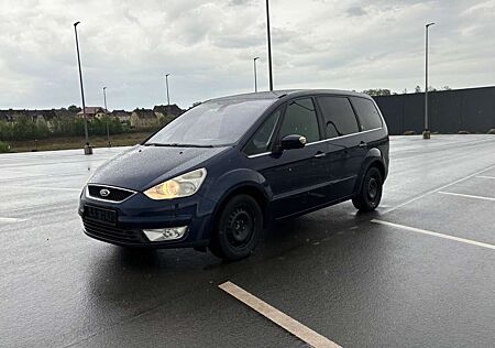 Ford Galaxy Ghia 7 Sitze PDC SHZ TÜV 05/2027