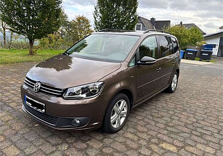 VW Touran Volkswagen 1.2 TSI Life