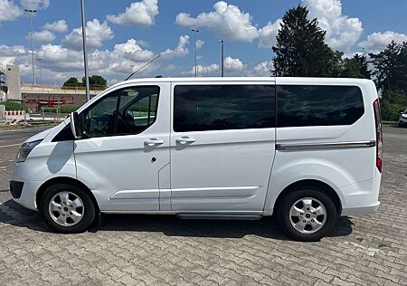 Ford Tourneo Custom Limited