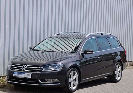 VW Passat Variant Volkswagen Highline-DSG-Klima-Leder-Navi-PDC