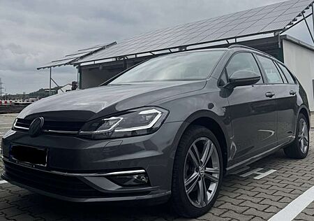 VW Golf Variant Volkswagen 1.6 TDI Business Premium *Massage*LED*CarPlay*