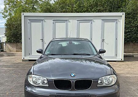 BMW 118i 118 /Automatik/AHK