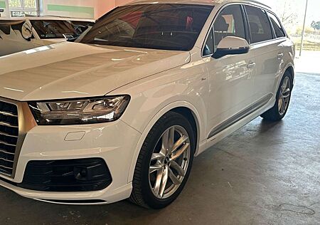 Audi Q7 50 TDI quattro tiptronic S line