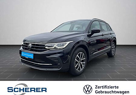 VW Tiguan Volkswagen Life 2.0 TDI DSG IQ.LIGHT NAVI AHK RFK