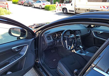 Volvo V60 Diesel D4 Momentum