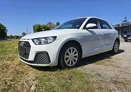 Audi A1 Sportback 30 TFSI Lane Assist PDC Navi Vorb.