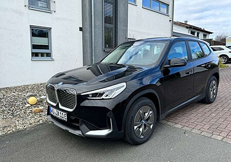 BMW iX1 gebraucht kaufen BMW iX1 xDrive30