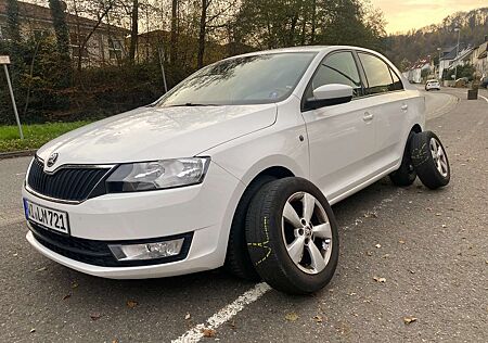 Skoda Rapid /Spaceback 1.2 TSI Ambition 1.Hd Scheckheft Tuv 4/27 u-frei