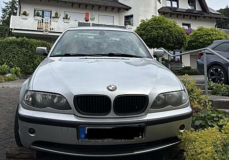 BMW 320i 320