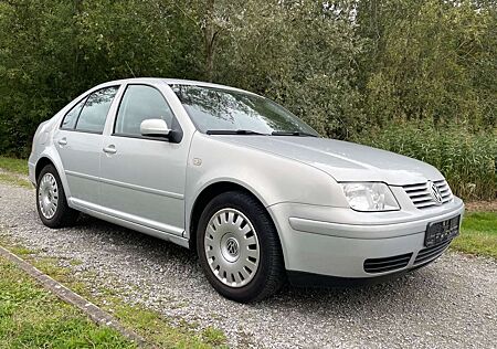 VW Bora Volkswagen 1.6l MPI Tüv=Neu! 2.Hand 136T-Km Klima VB