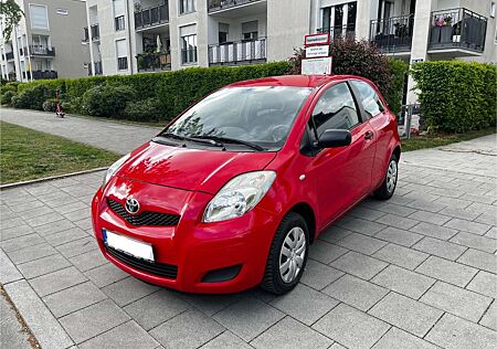 Toyota Yaris 1,0-l-VVT-i Cool | HU + AU Neu