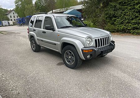 Jeep Cherokee 2.8 CRD Sport