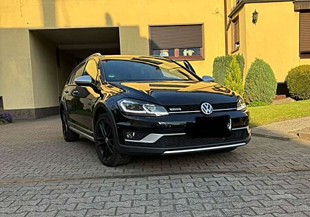 VW Golf Variant Volkswagen 2.0 TDI 4Motion DSG Comfortline