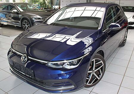 VW Golf Volkswagen VIII Lim. STYLE/DSG/KAME/ALU18"/NAVI/STZHZ