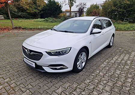 Opel Insignia B Sports Tourer Autm /AHK/Navi/Winterp.