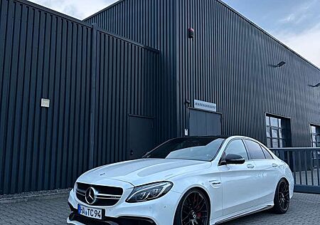 Mercedes-Benz C 63 AMG S Speedshift 7G-MCT