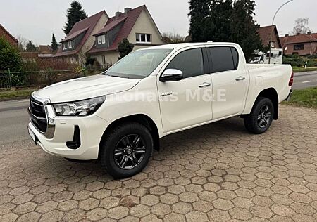 Toyota Hilux 2.8 DoubleCab Comfort MY25 *AHK+Unterfahrs