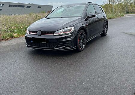 VW Golf GTI Volkswagen (BlueMotion Technology) DSG Performance