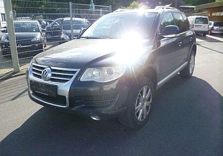 VW Touareg Volkswagen 3.0 V6 TDI DPF Aut.